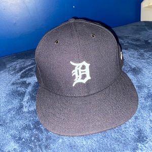 Detroit lions fitted hat size 8